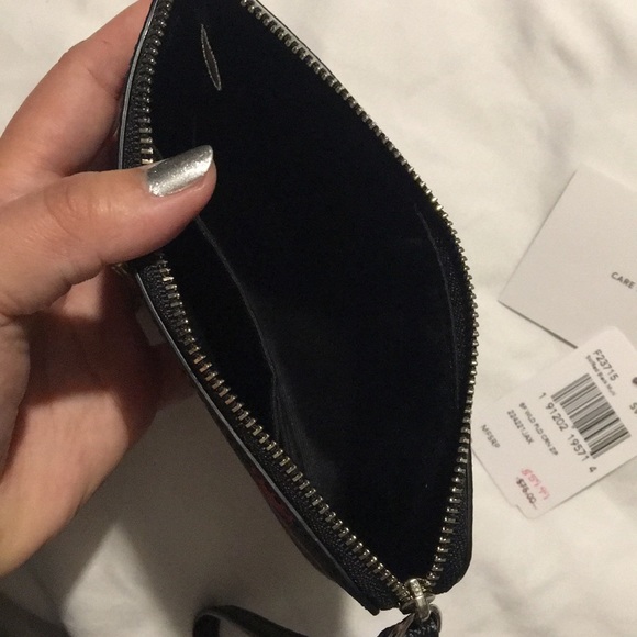 Coach Wrislet - Picture 2 of 2